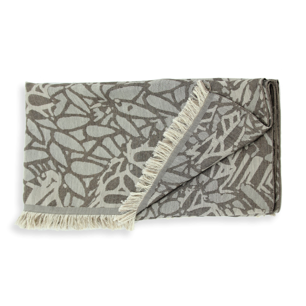 Beige-cashmere-women's-stole-Savanna