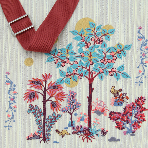 women’s-embroidered-woven bag-Arbre de Nelly-silver