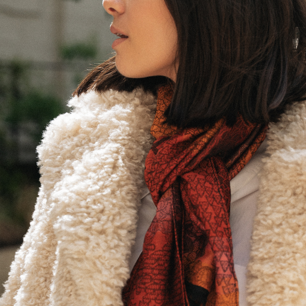 Orange-made-in-France-merino-wool-women’s-scarf-Olivier