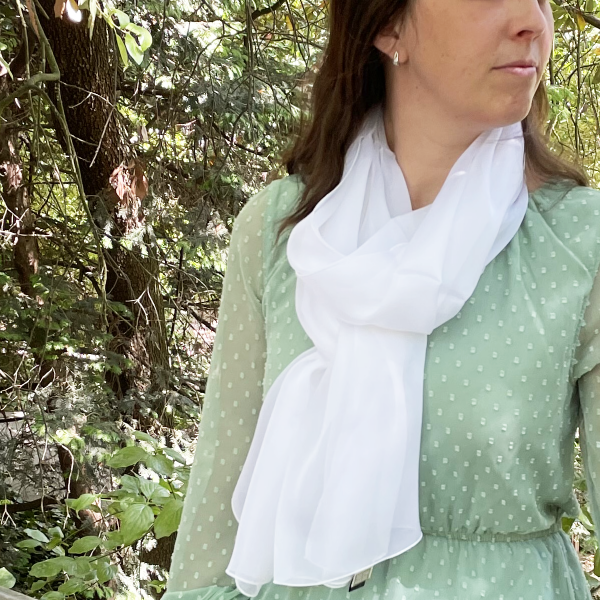 White-silk-wedding-women's-stole.