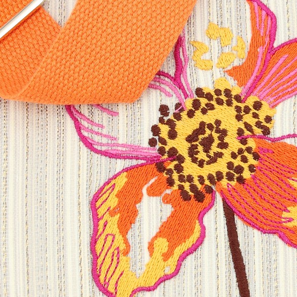 women’s-embroidered-woven bag-trio de fleurs- gold