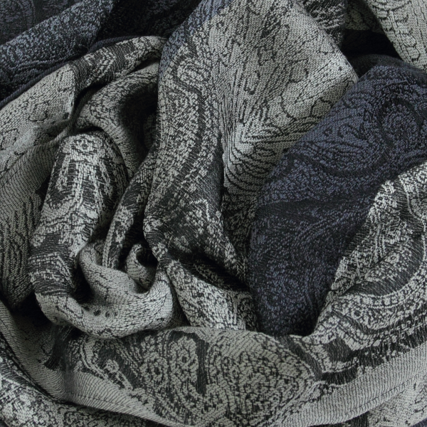 Gray-silk-wool-men's-scarf-Victoria