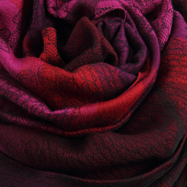 Pink-red-Made-in-France-Merino-wool-women’s-scarf-Olivier
