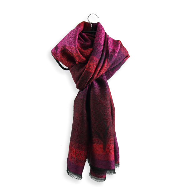 Pink-red-Made-in-France-Merino-wool-women’s-scarf-Olivier