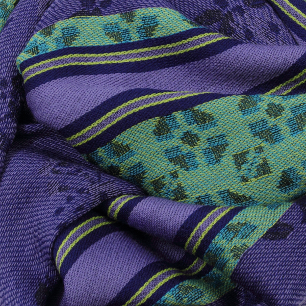 Women-stole-merino-wool-modal-purple-green-Rovaniemi-2A